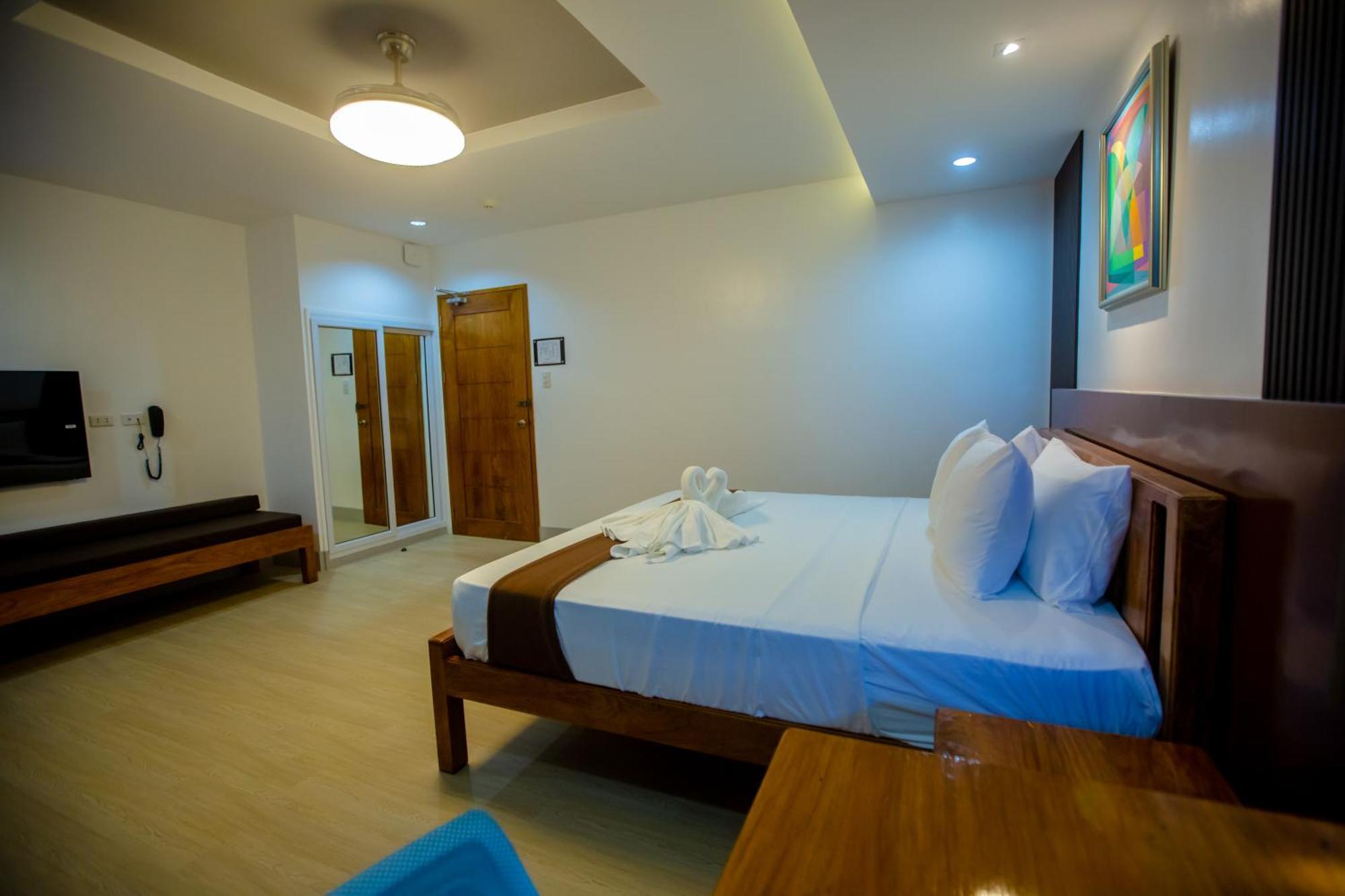 Horizon Hotel Romblon Extérieur photo