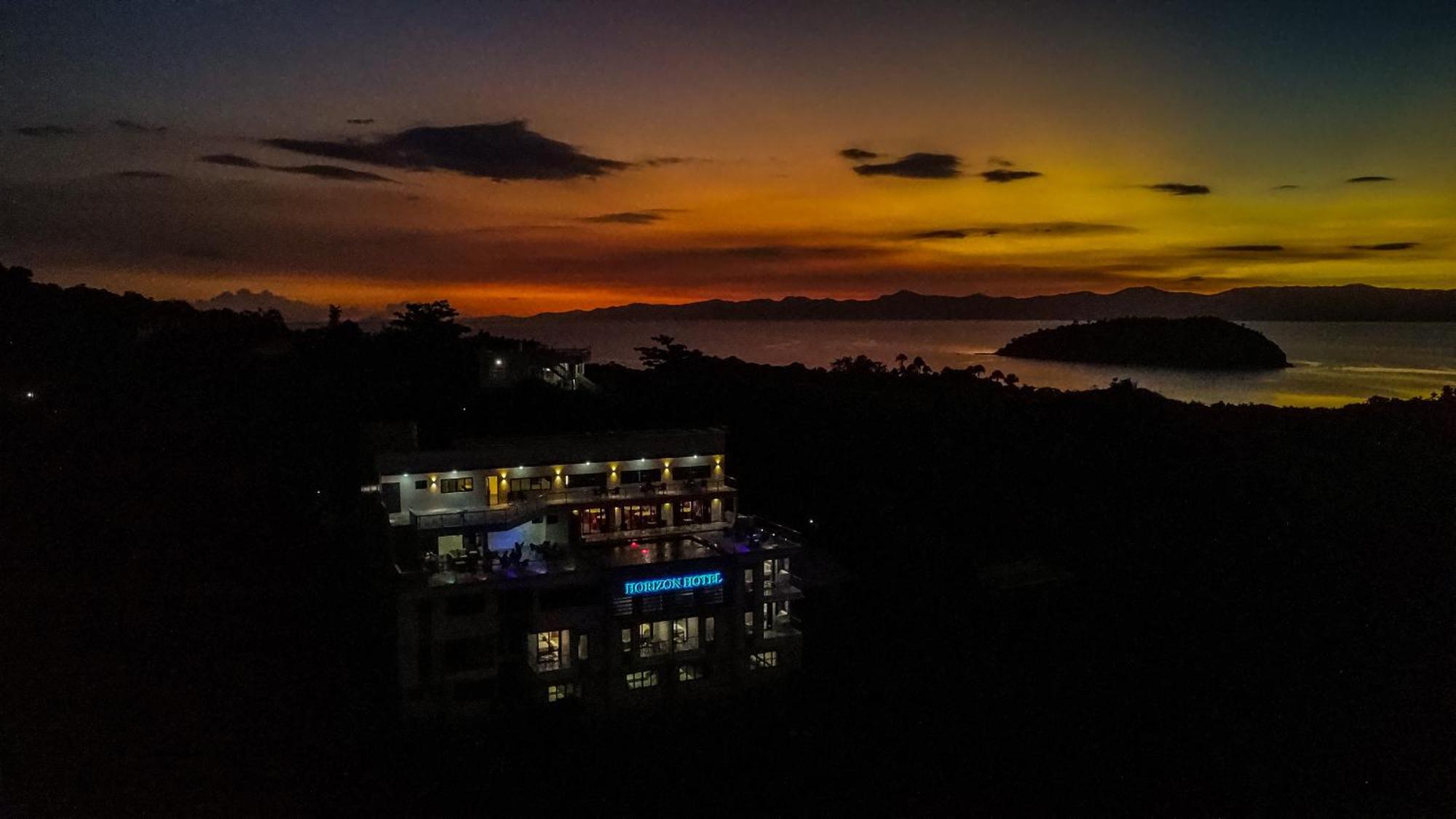 Horizon Hotel Romblon Extérieur photo