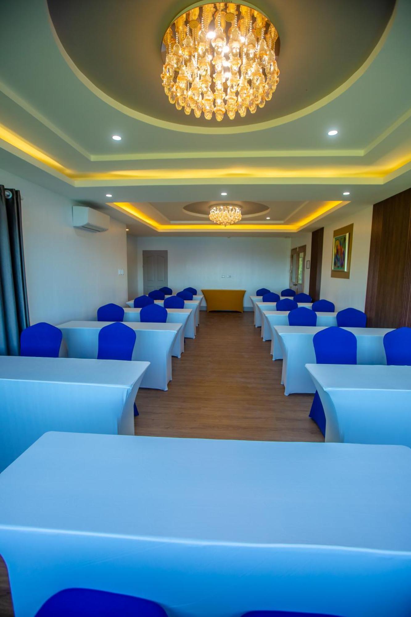 Horizon Hotel Romblon Extérieur photo