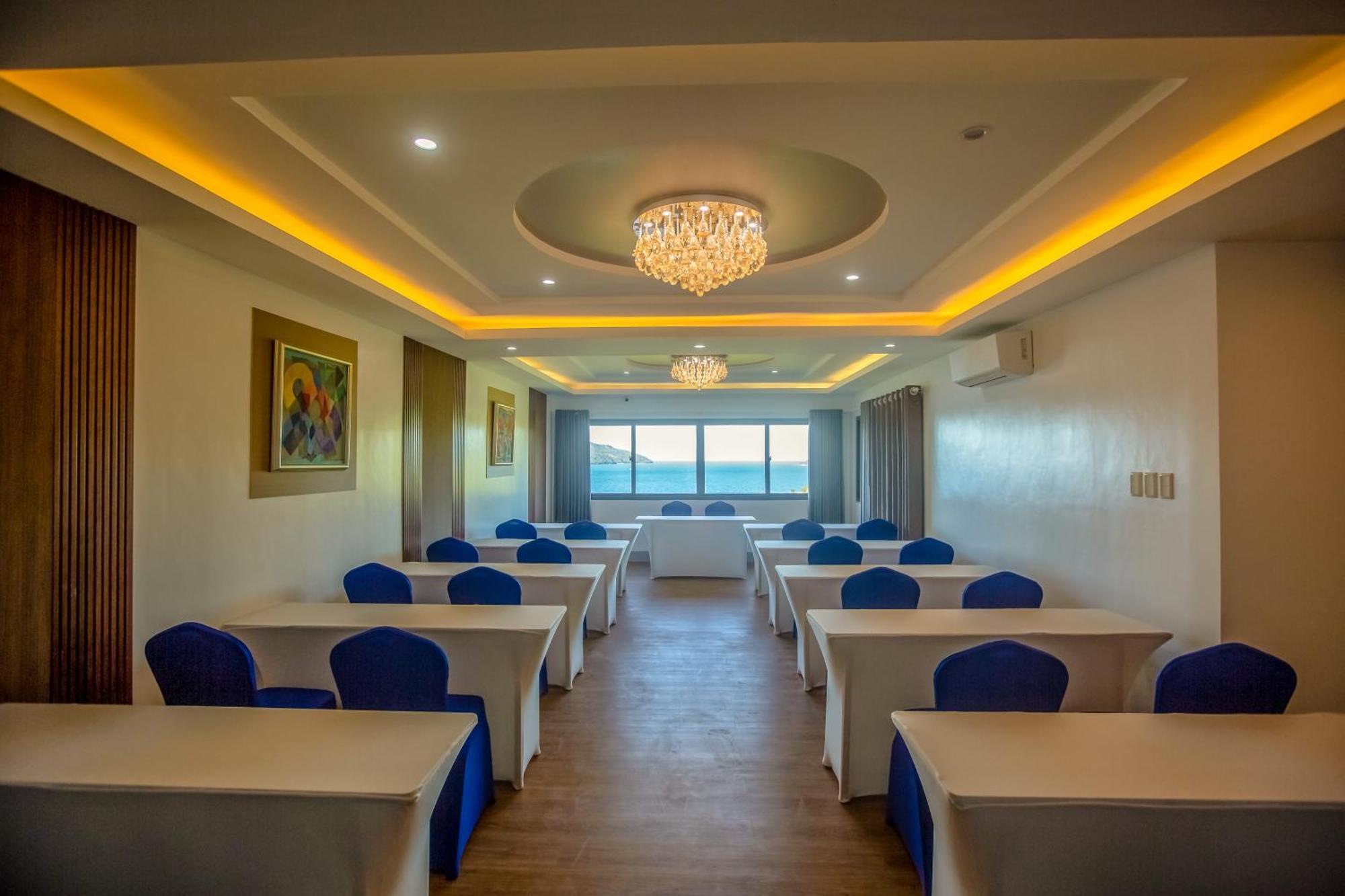 Horizon Hotel Romblon Extérieur photo