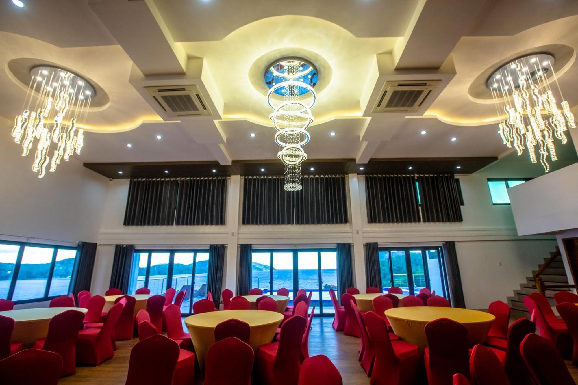 Horizon Hotel Romblon Extérieur photo